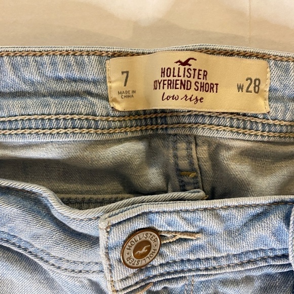 HOLLISTER Jean shorts size 7 - Picture 13 of 14